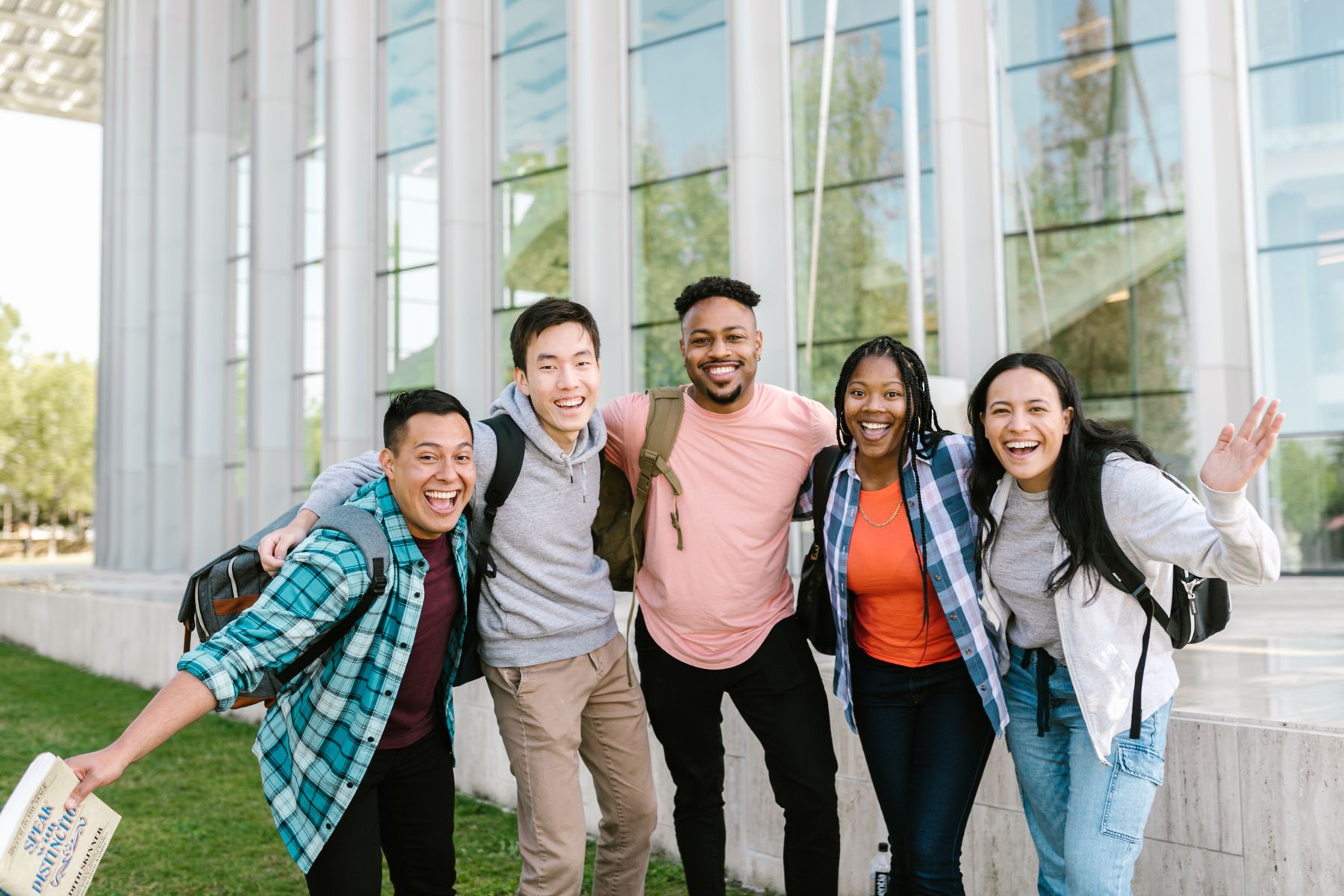 Sample photography of a group of friends together on campus